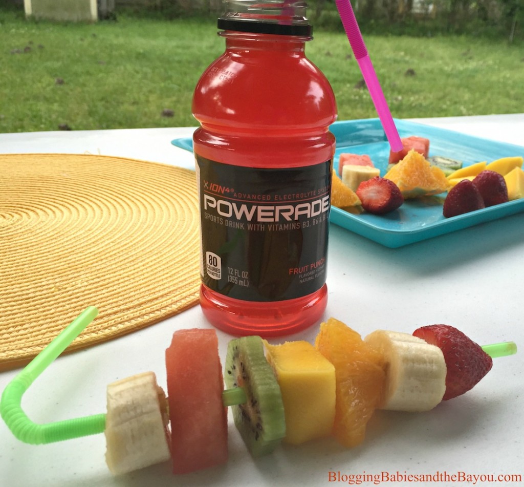 Game Snack Ideas - Powerade & FruitKabobs #SidelineHero #Ad