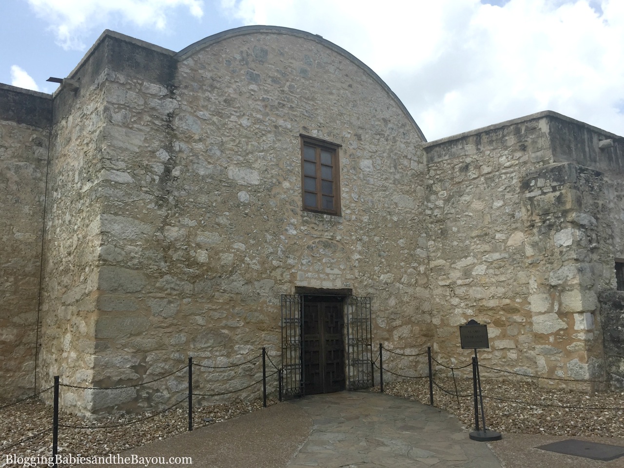 San Antonio Must See Educational  Family Attractions - The Alamo #BayouTravel
